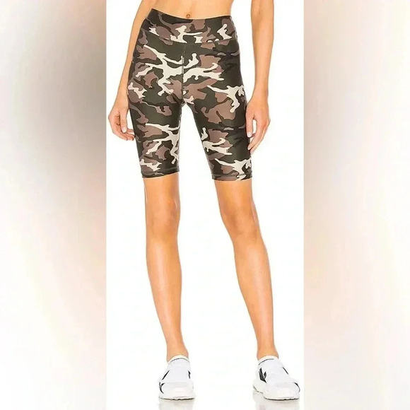 581 The Upside Camo Spin Shorts - Picture 1 of 5